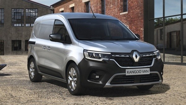 Mercedes-Benz готовится к премьере «близнеца» Renault Kangoo: новый Citan покажут в августе