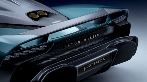 Aston Martin рассекретил суперкар Valhalla: 950-сильная установка и 2,5 секунды до «сотни»