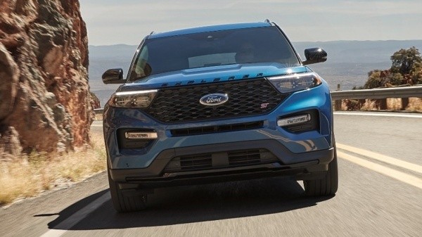 Ford дополнил линейку Explorer ST заднеприводной версией и представил вариант ST-Line