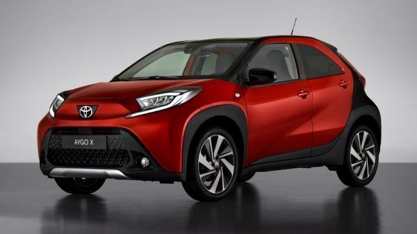 Toyota готовит маленький городской кроссовер: первое изображение паркетника BZ1