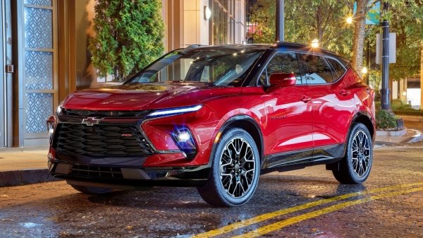 GM анонсировала электрический спортивный кроссовер Chevrolet Blazer EV SS