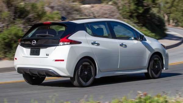 Nissan обновил американскую версию хэтчбека Leaf: стартовый ценник остался прежним