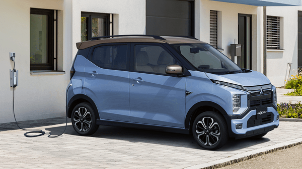 «Зелёные» кей-кары: Nissan представил Sakura, а Mitsubishi – eK X EV