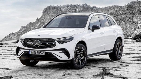 Mercedes-Benz GLC нового поколения: только гибридная «начинка» и салон как у С-Class