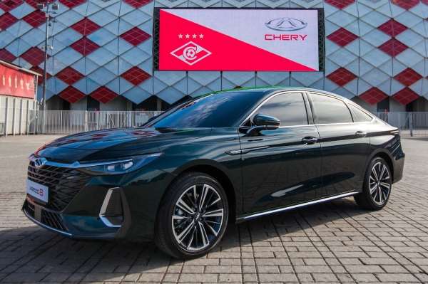 Chery Arrizo 8 уже в Москве: пока только показывают, продажи начнутся летом