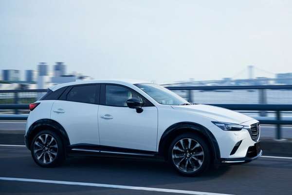 Кроссовер Mazda CX-3 нового модельного года: планшет побольше и отказ от механики