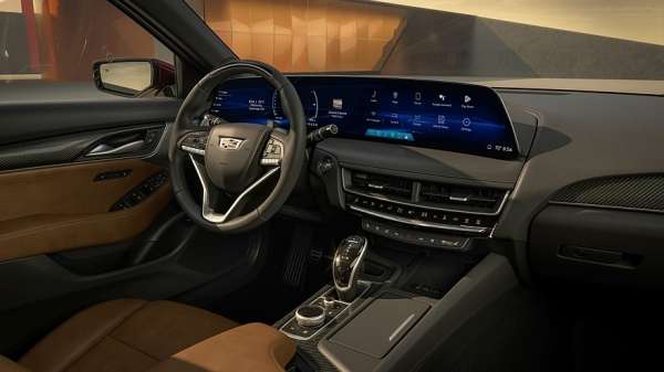 Обновлённый Cadillac CT5: передок в китайском стиле и 33-дюймовое табло