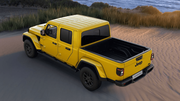 Jeep Gladiator прощается с европейским рынком с помощью версии FarOut