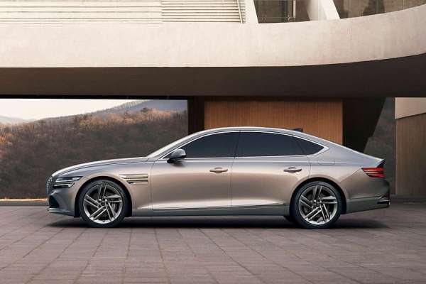 Обновлённый седан Genesis G80 предложен с прежними моторами