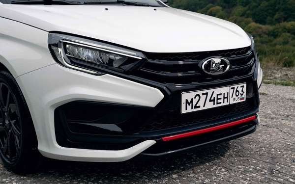 Универсал догоняет: стартовали продажи Lada Vesta SW Sportline