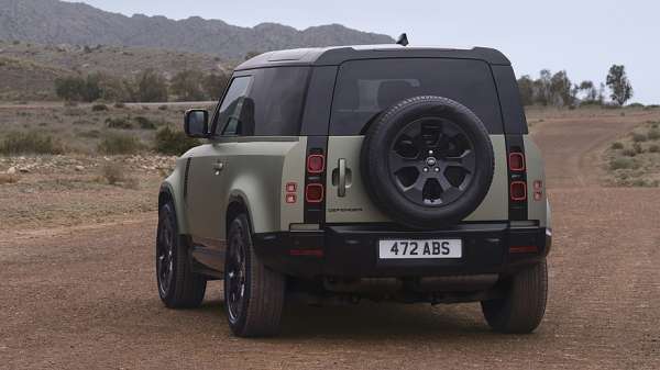 Обновлённый Land Rover Defender: более мощный дизель и спецверсия Sedona Edition