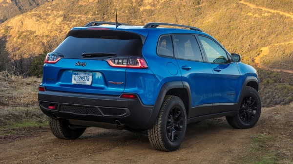 Jeep Cherokee готовится к смене поколений на фоне обвала продаж в США