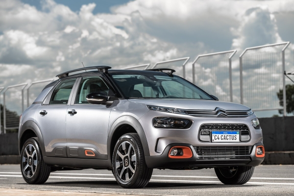 Кроссовер Citroen C4 Cactus ещё жив, и его только что обновили