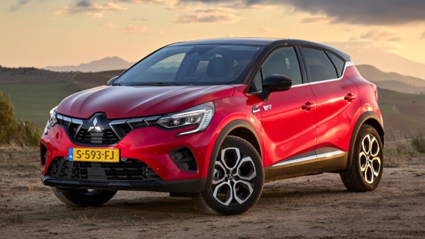 Renault хочет обыграть новый Mitsubishi ASX: первое изображение посвежевшего Каптюра